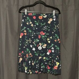 Ann Taylor Navy Floral Print Midi Skirt with Bottom Hem Pleats/Ruffle - Size 2